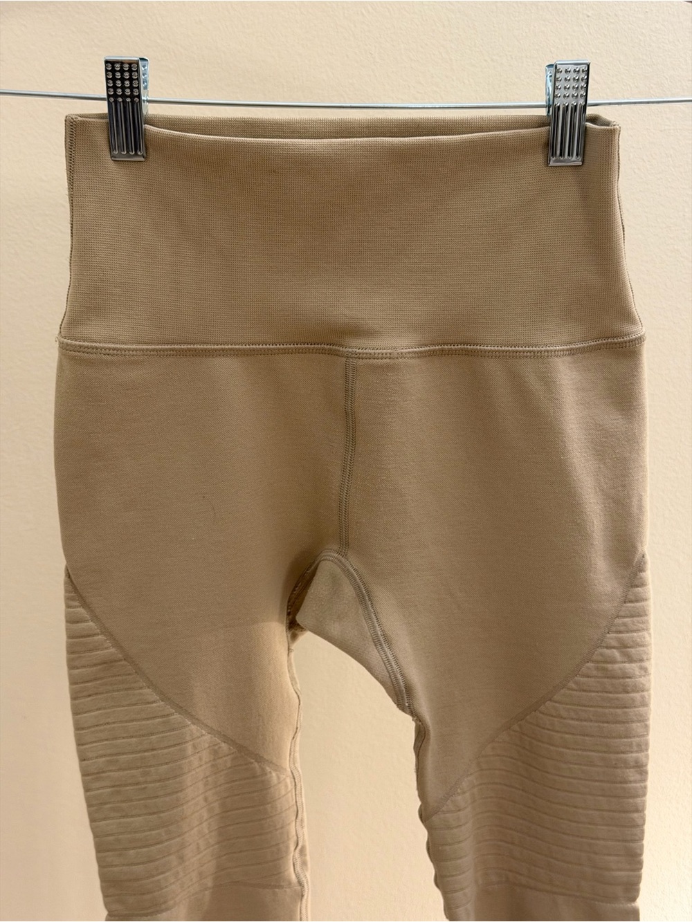 Alphalete Athletics Identity Moto Leggings Tan/Beige Size S Small - Picture 3 of 6
